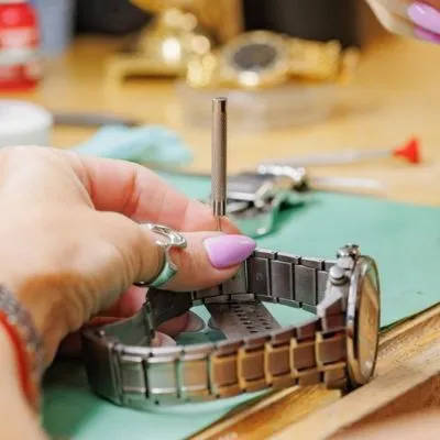 Watch Repair Shop Service in Kanpur