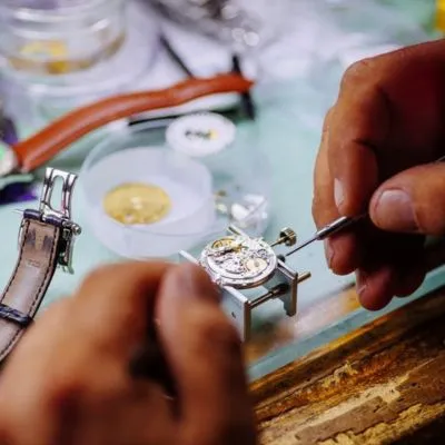 Certified Watch Repair Shop in Kanpur
